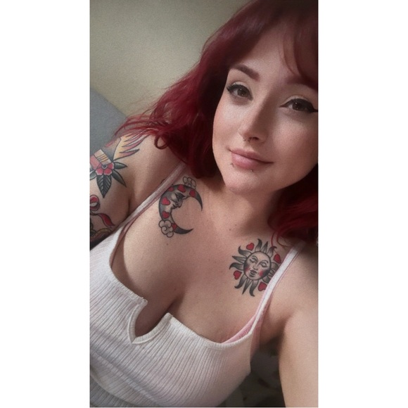 Meet your Posher, Amanda - Picture 1 of 1